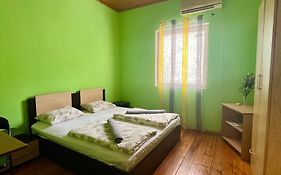 Elegance On A Budget - Rooms For Rent In Sofia Center